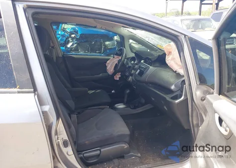 2010 Honda Fit Sport из США, поврежденный, VIN JHMGE8H48AC004043